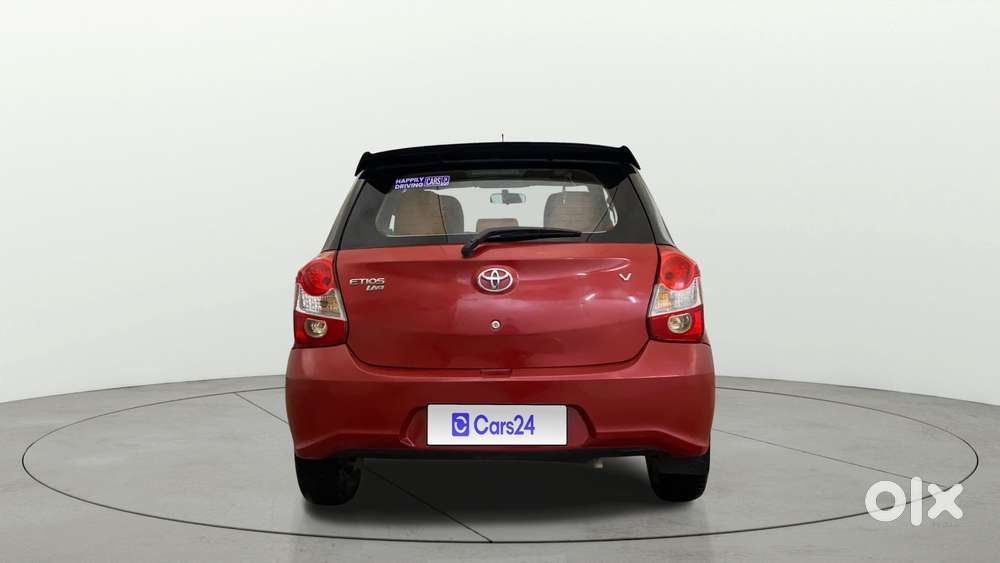 Toyota Etios Liva V Dual Tone, 2019, Petrol