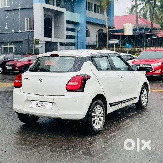 Maruti Suzuki Swift Amt Zxi, 2021, Petrol