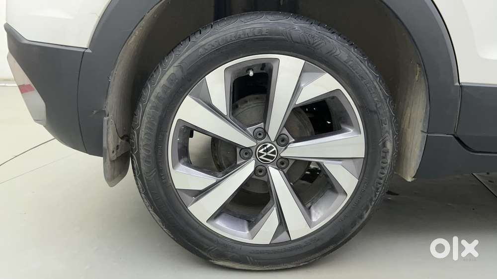 Volkswagen Taigun Topline 1.0 Tsi At (electric Seats), 2022, Petrol
