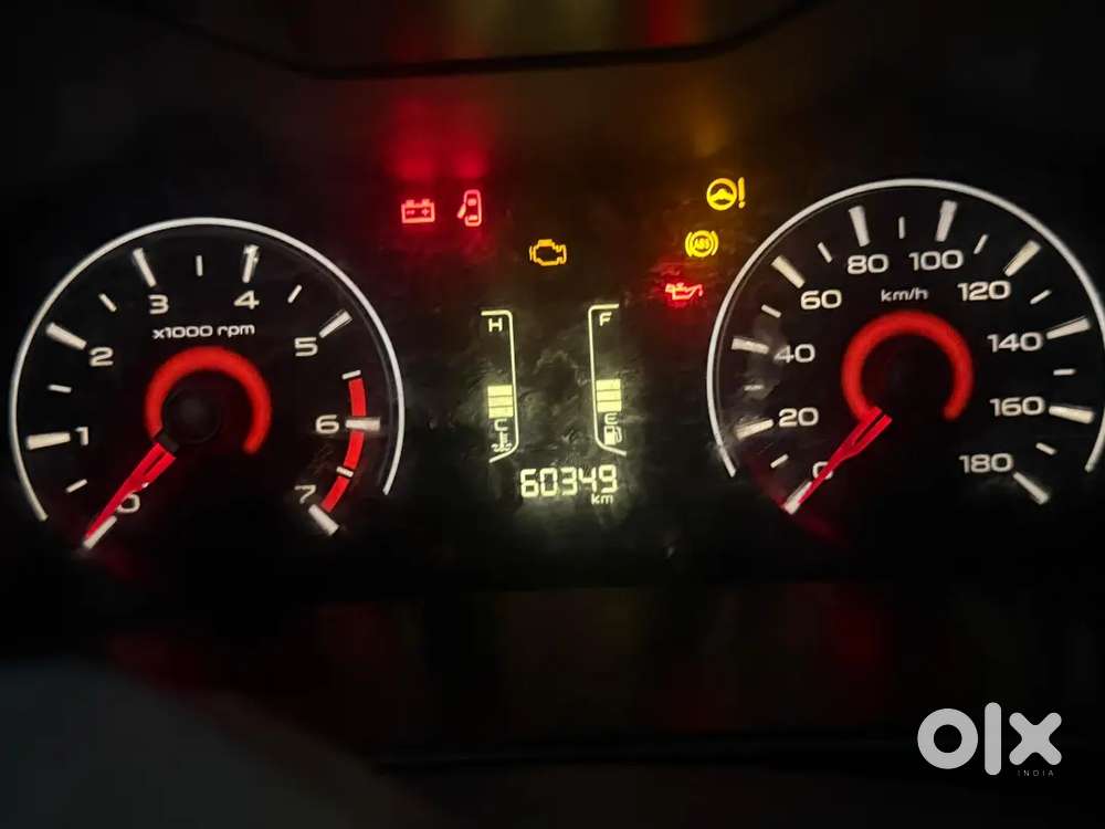 Mahindra Kuv100 Nxt Cng & Hybrids 60496 Km Driven