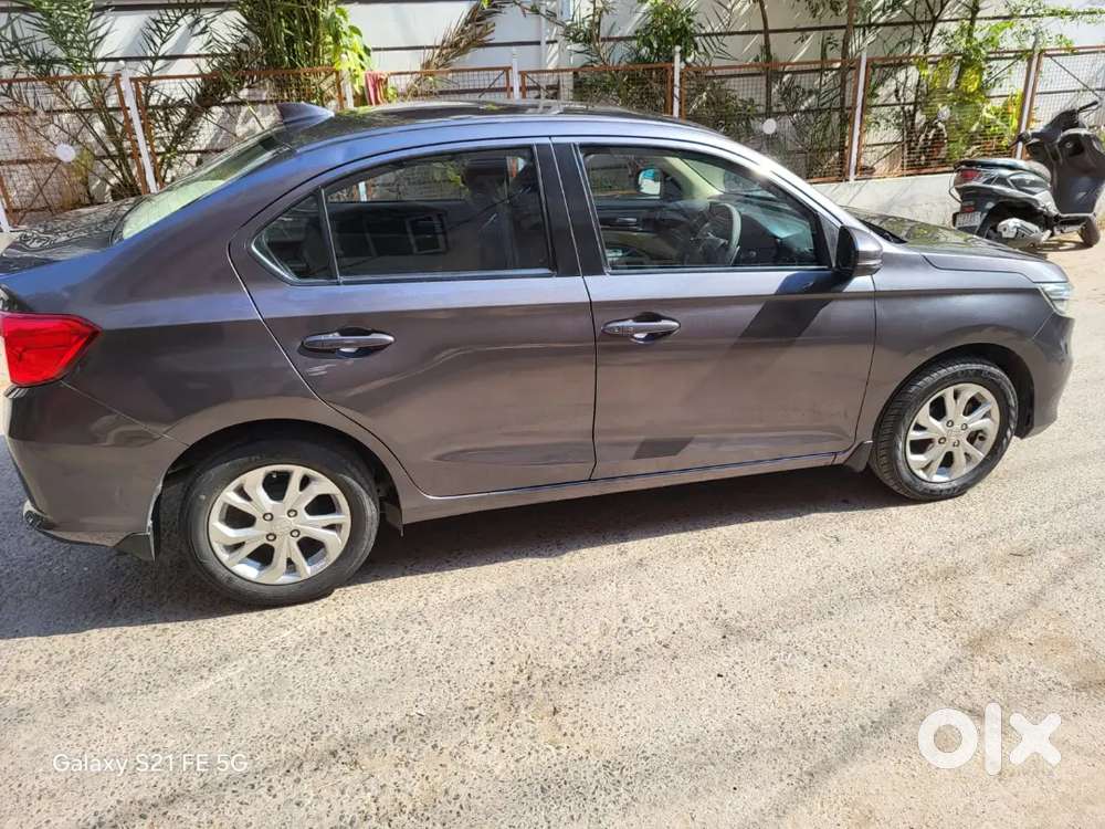 Only 50,000 Kms Automatic Honda Amaze V Cvt Petrol 2020