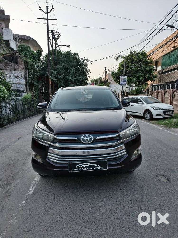 Toyota Innova Crysta 2.8 Gx At, 2017, Diesel