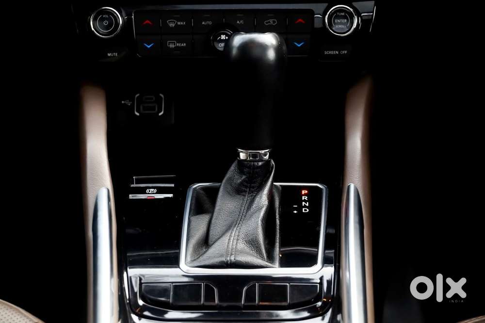 Jeep Meridian Limited, 2023, Diesel