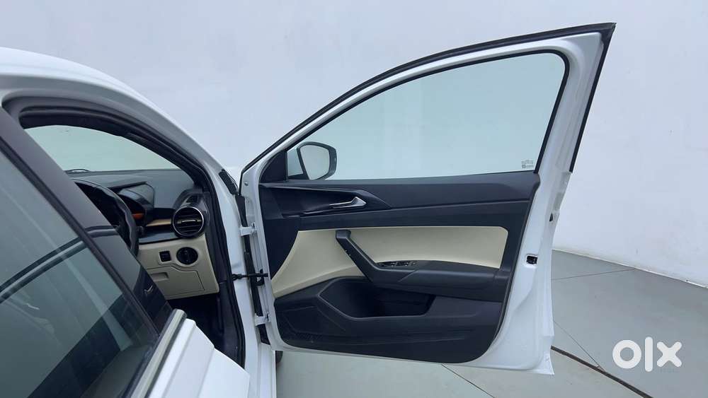 Skoda Slavia Style 1.0l Tsi At, 2022, Petrol