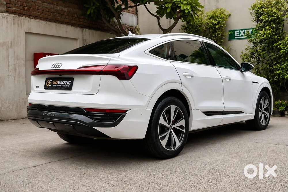 Audi Q8 E-tron, 2023, Electric