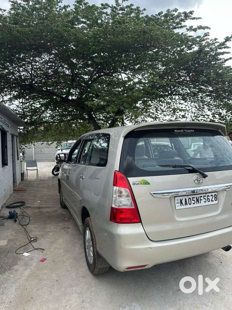 Toyota Innova 2.5 V 8 Str, 2013, Diesel