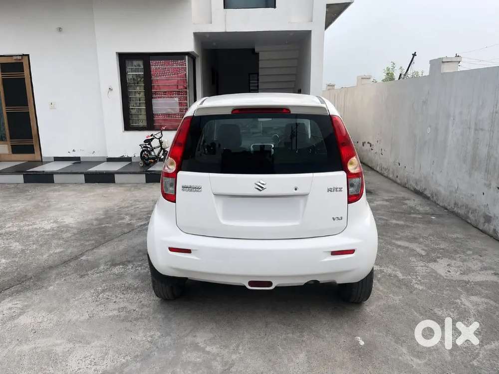 Maruti Suzuki Ritz Vxi 2014 Petrol Car
