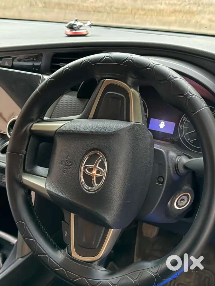 Toyota Innova Crysta 2017 Diesel 111000 Km Driven.