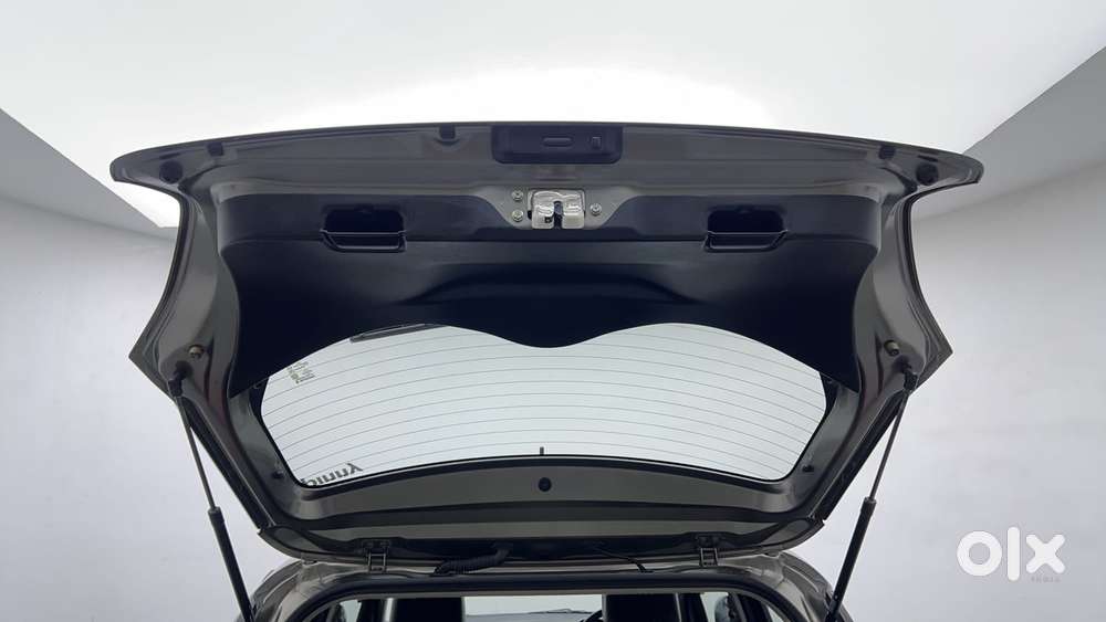 Maruti Suzuki Swift 1.3 Zxi, 2023, Petrol