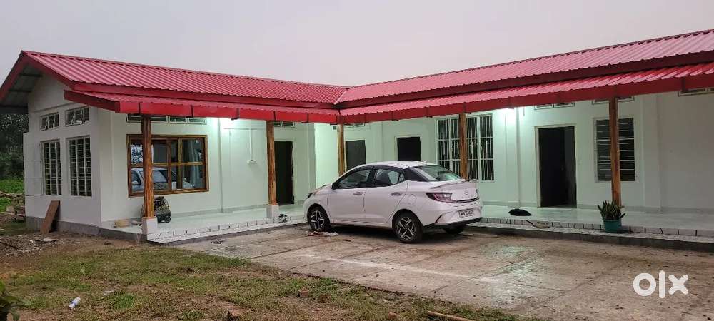 Hyundai Aura 2023 Petrol 24700 Km Driven. 2 Years And 3 Months Old.