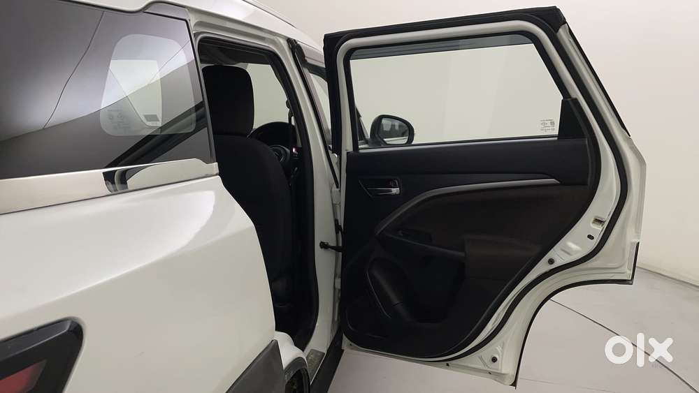 Maruti Suzuki Vitara Brezza 1.5 Zxi At, 2024, Petrol