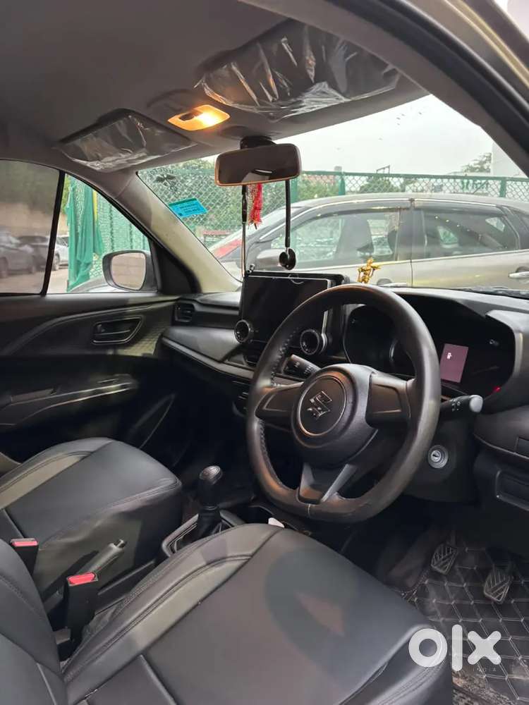 Maruti Suzuki Swift Lxi 2025