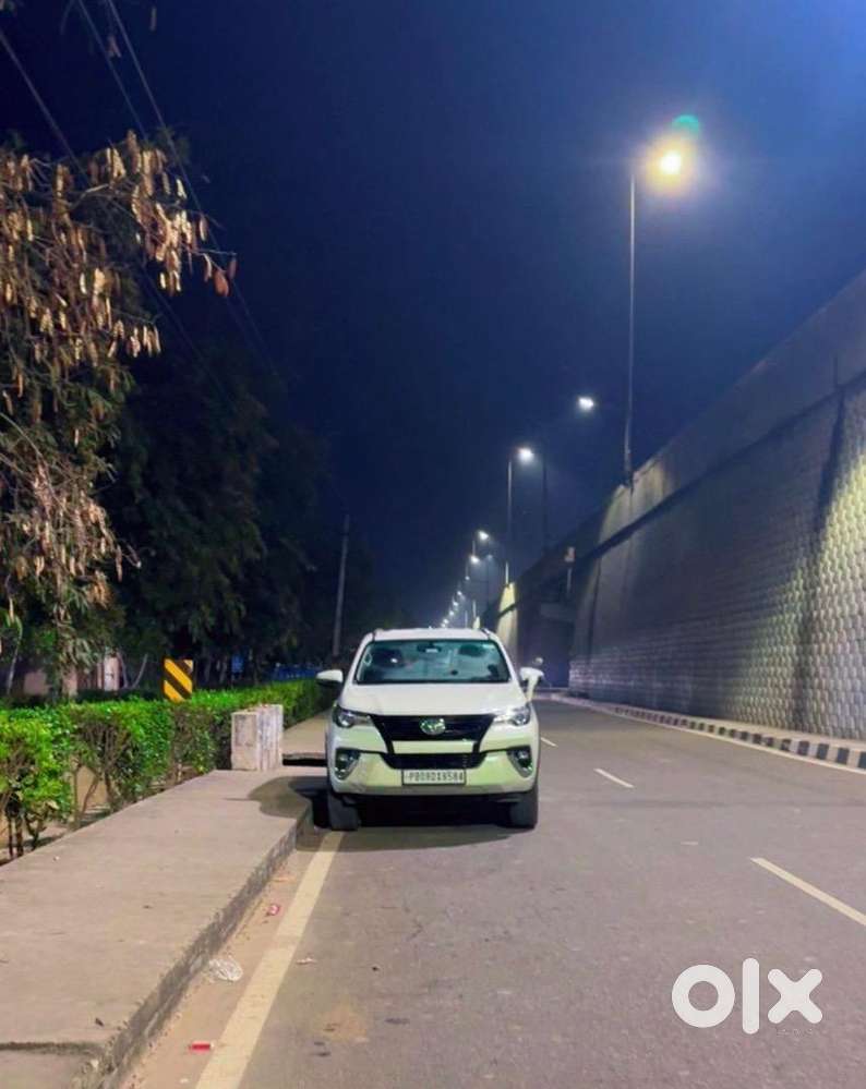 Toyota Fortuner 2017 Diesel 106000 Km Driven