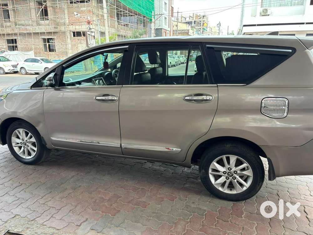 Toyota Innova Crysta 2018 Diesel Well Maintained