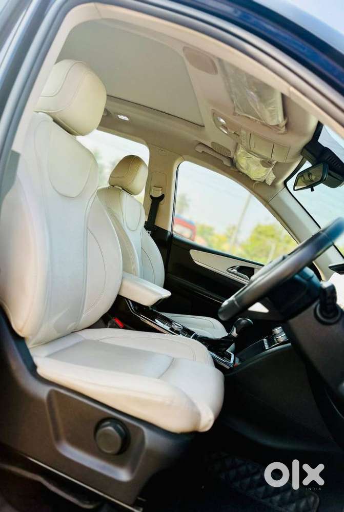 Mahindra Xuv700 2.2 Ax 7 Diesel At Luxury Pack Str, 2023, Diesel