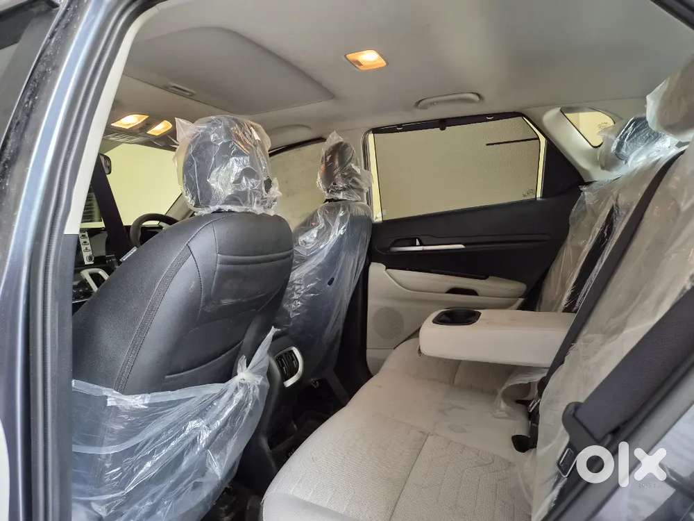 Kia Sonet Diesel Mt Htk Plus (o) 2026 (6 Months Old Only)