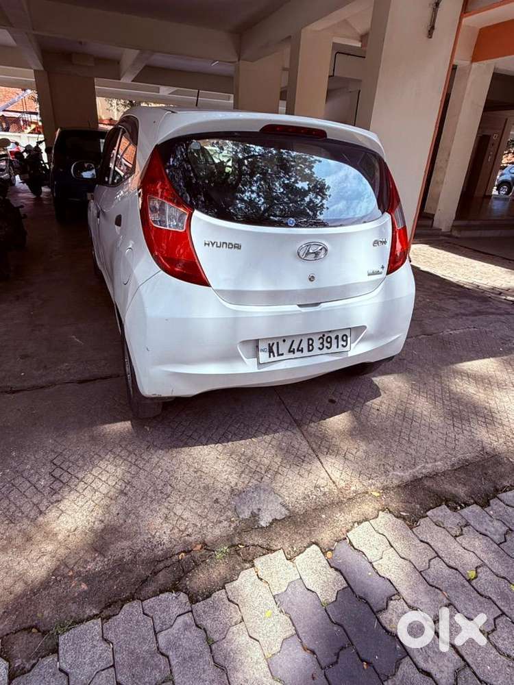 Hyundai Eon 2012 Petrol + Lpg 84400 Km Driven