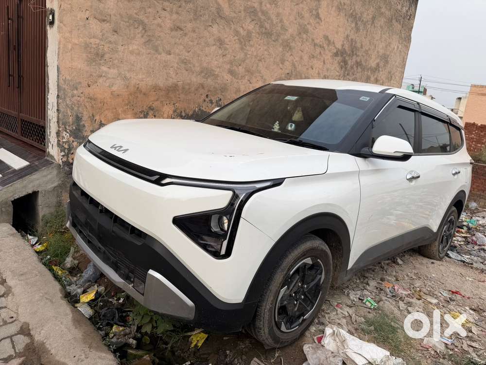 Kia Carens Clavis 2025 Diesel Good Condition Urgent Sell Rto Meerut