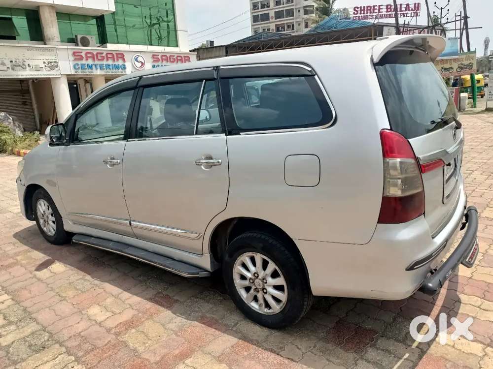 Toyota Innova 2015 Diesel Well Maintained