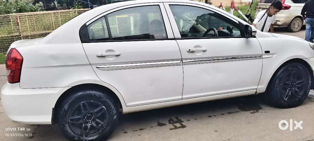 Hyundai Verna 2010 Diesel Manual
