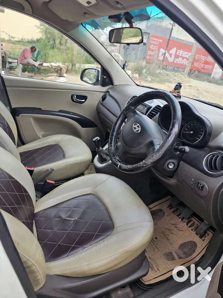 Hyundai I10 2012 Petrol Good Condition With Cng Fitted On Paper