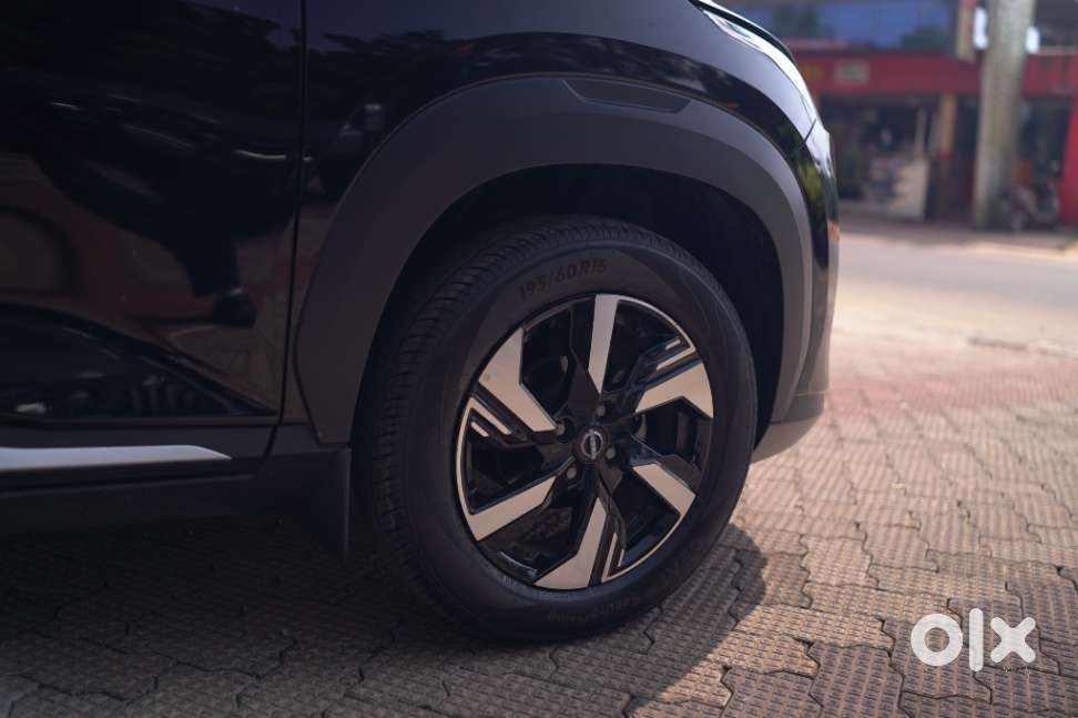 Nissan Magnite N-connecta Mt, 2024, Petrol