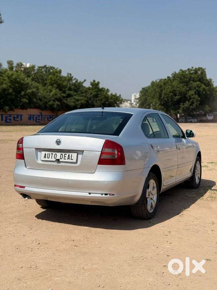 Skoda Laura 1.9 Tdi Mt Ambiente, 2010, Diesel