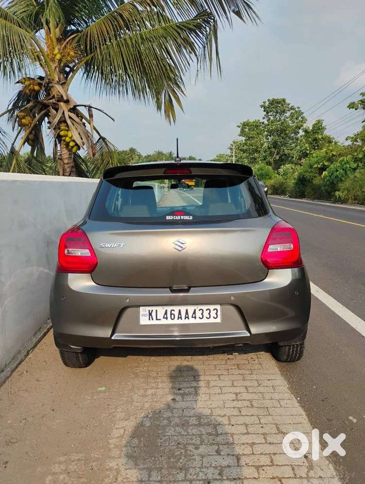 Maruti Suzuki Swift Vxi + Manual, 2025, Petrol