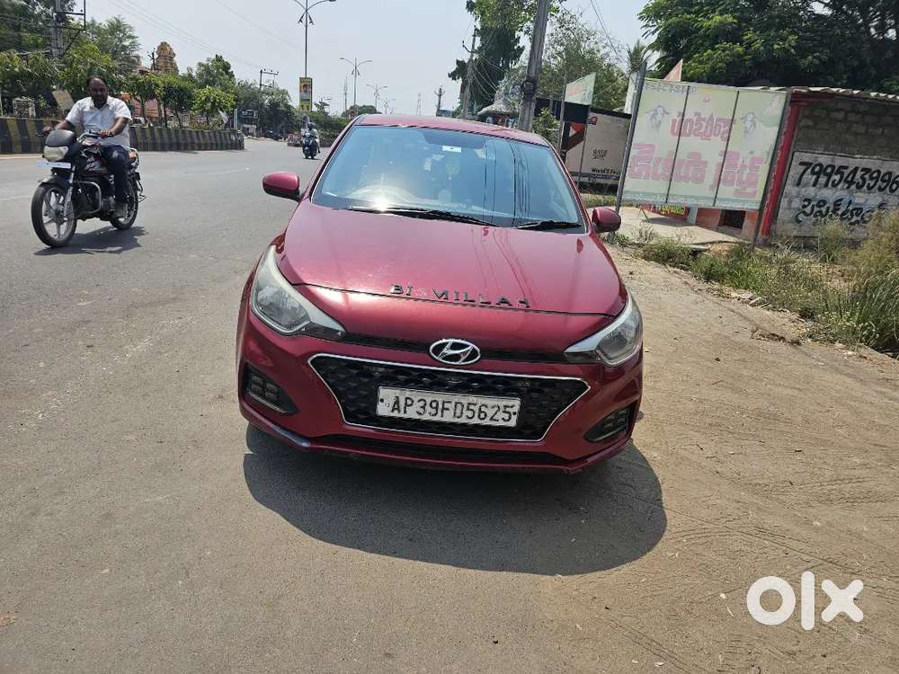 Hyundai I20 2020 Petrol 130000 Km Driven