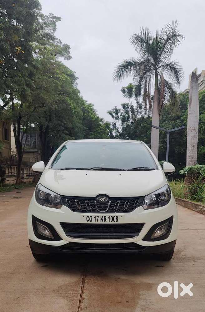 Mahindra Marazzo M6, 2018, Diesel