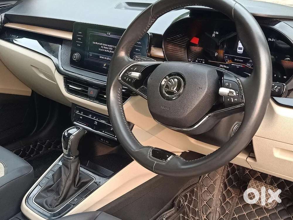 Skoda Slavia Style 1.0l Tsi At, 2024, Petrol