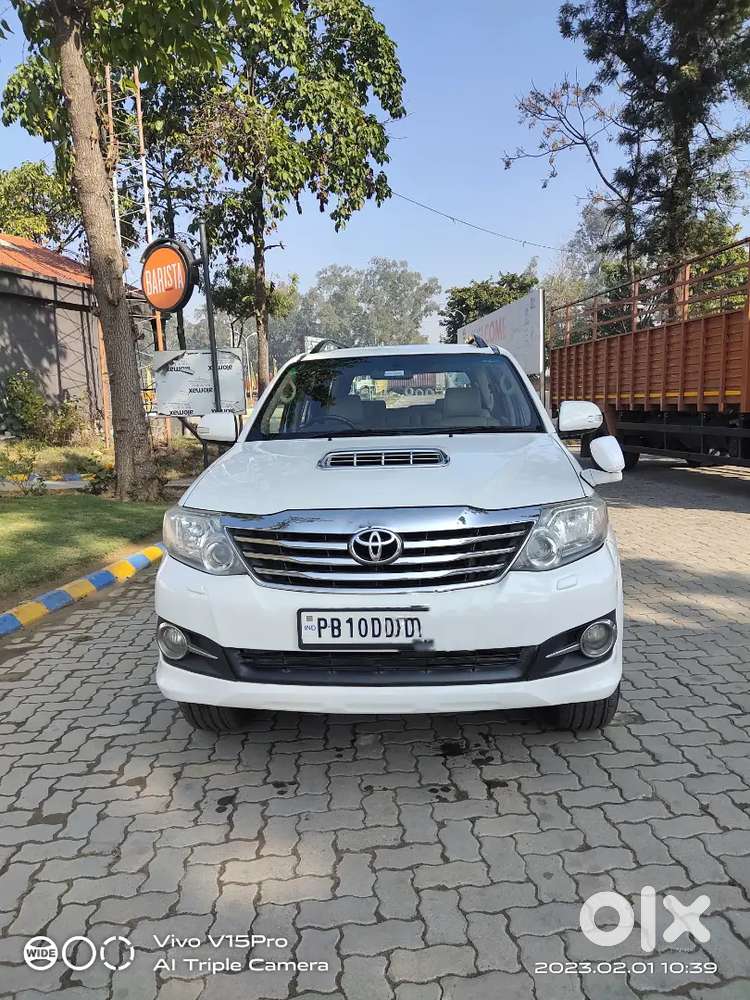 Toyota Fortuner Diesel Manual 2012