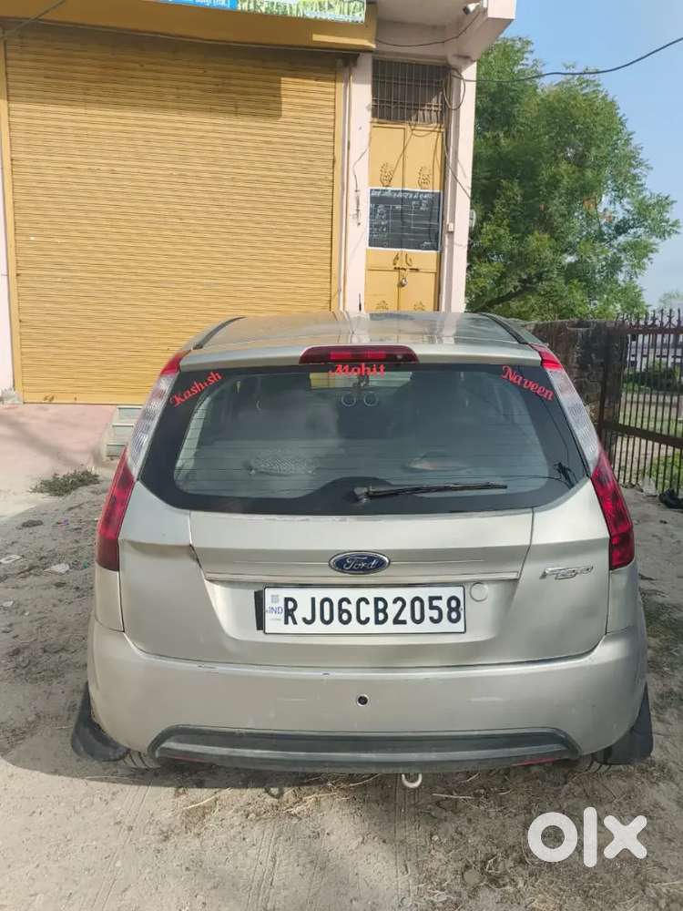 Ford Figo 1.2 Petrol Manual 2011