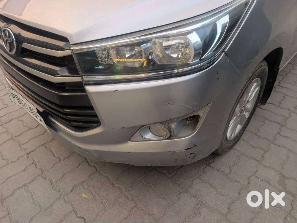 Toyota Innova Crysta 2017 Diesel 199000 Km Driven