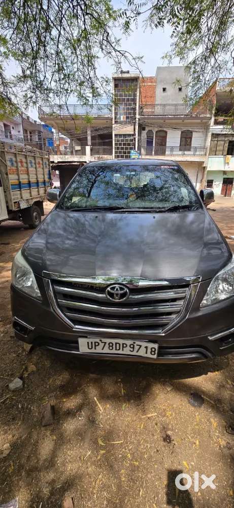Toyota Innova 2.5 G 2014
