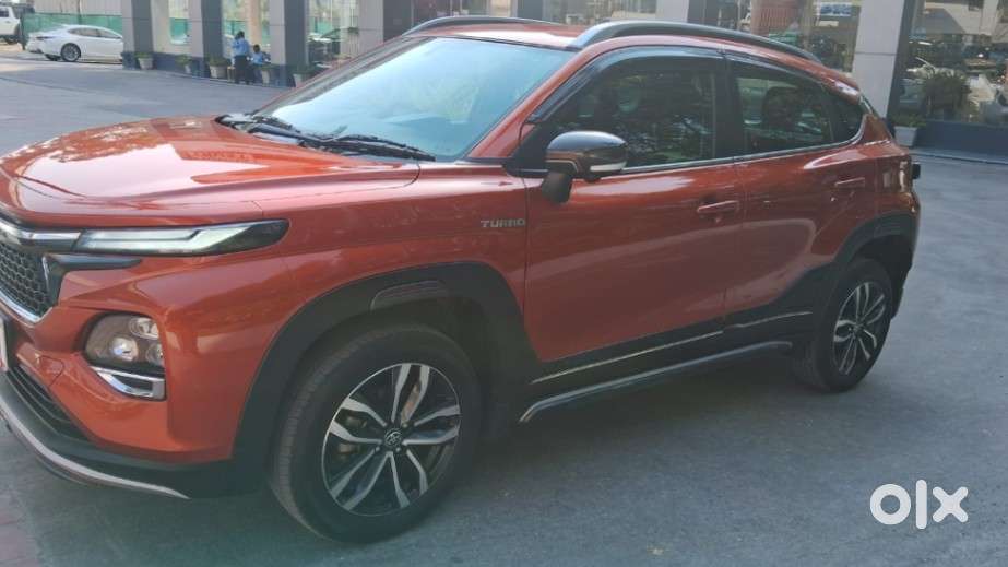 Toyota Urban Cruiser Taisor V 1.0 Petrol Mt, 2024, Petrol