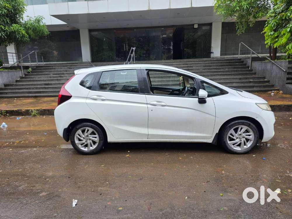 Honda Jazz 1.2 V Cvt Automatic (2016) - White  Very Well Maintained