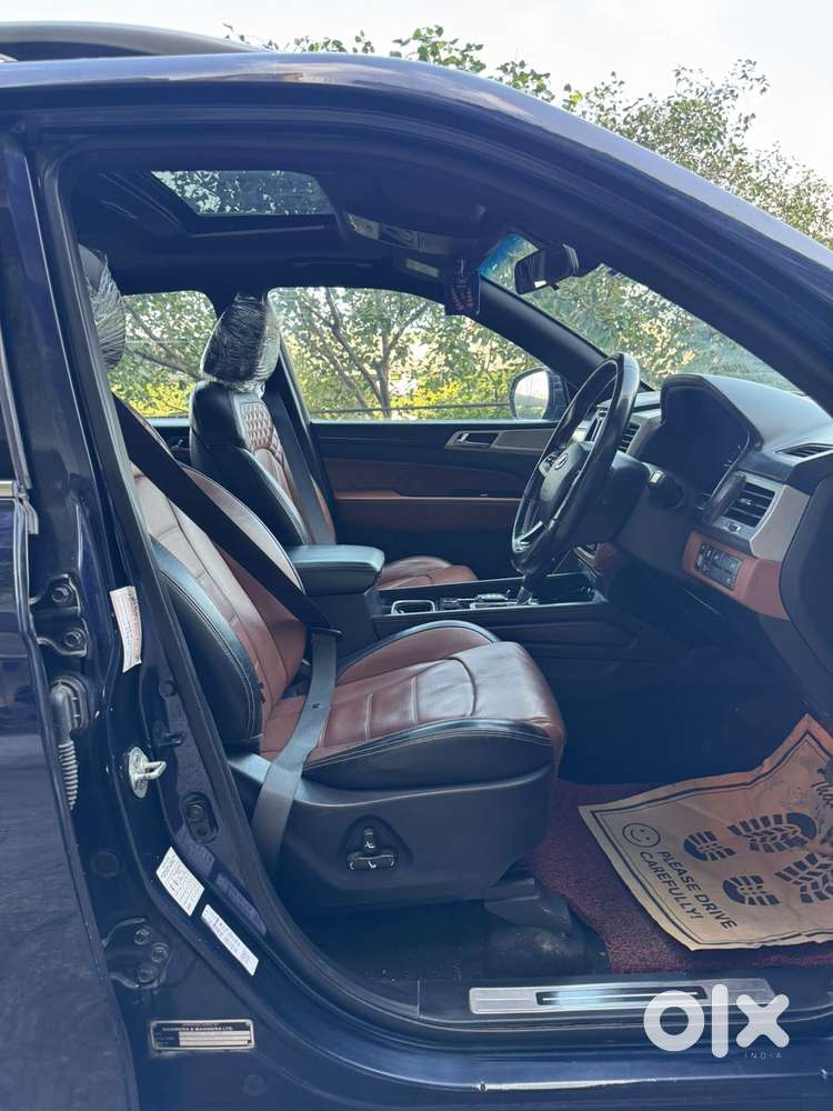Mahindra Alturas G4 4wd At, 2019, Diesel