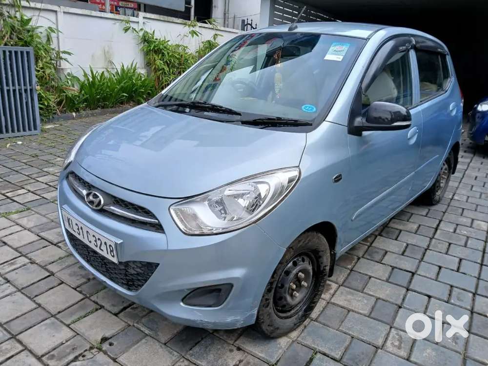 Hyundai I10 Sportz 2011 Petrol