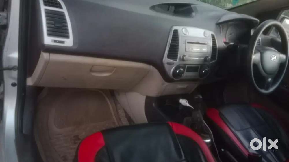 Okay Condition New Tar New Seat Cover Sab Paper Okay Hain Bima Okay Ha