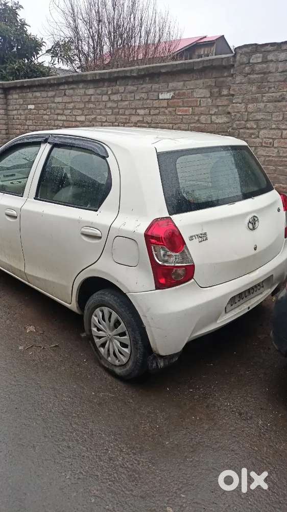 Etios Liva Petrol 2015 December
