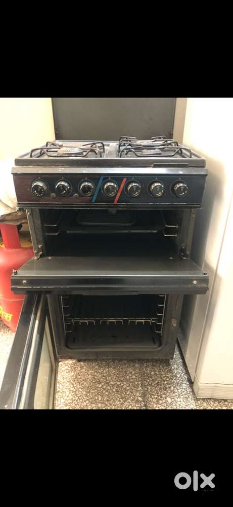 Cooking range in a good working condition