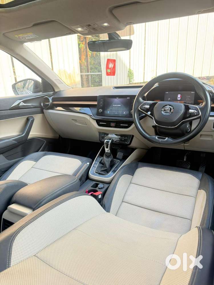 Skoda Slavia, 2023, Petrol