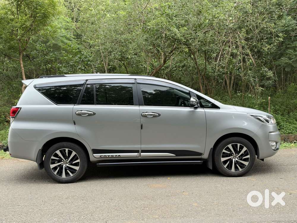 Toyota Innova Crysta 2.4 V 7 Str, 2025, Diesel