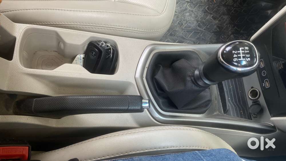 Mahindra Xuv300 W8 Option Diesel, 2021, Diesel