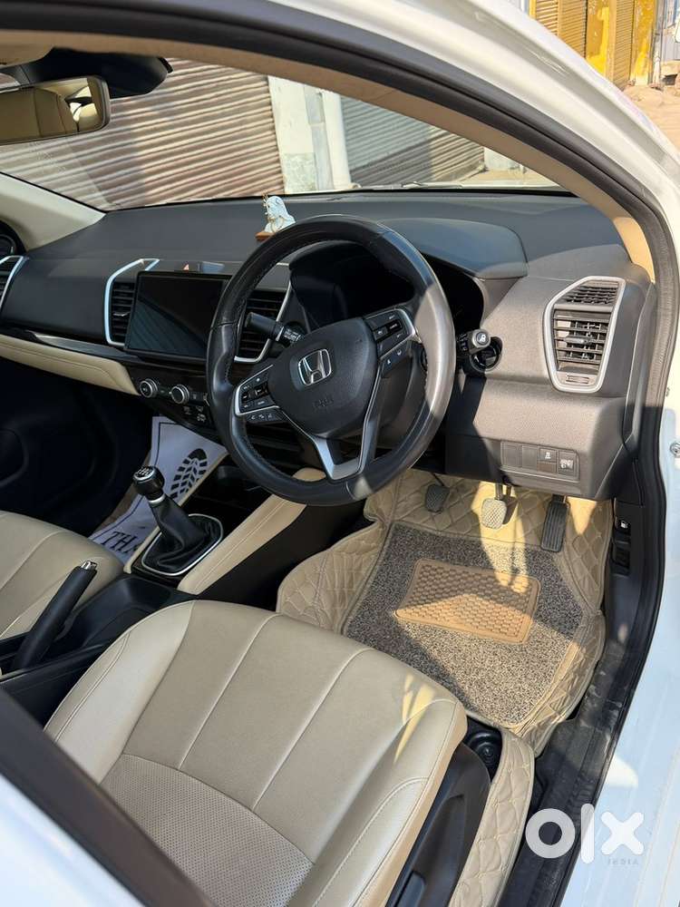 Honda City Zx 2023 Petrol 15100 Km Driven