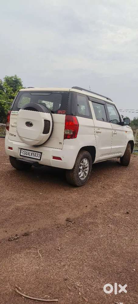 Mahindra Tuv 300 T8 2016