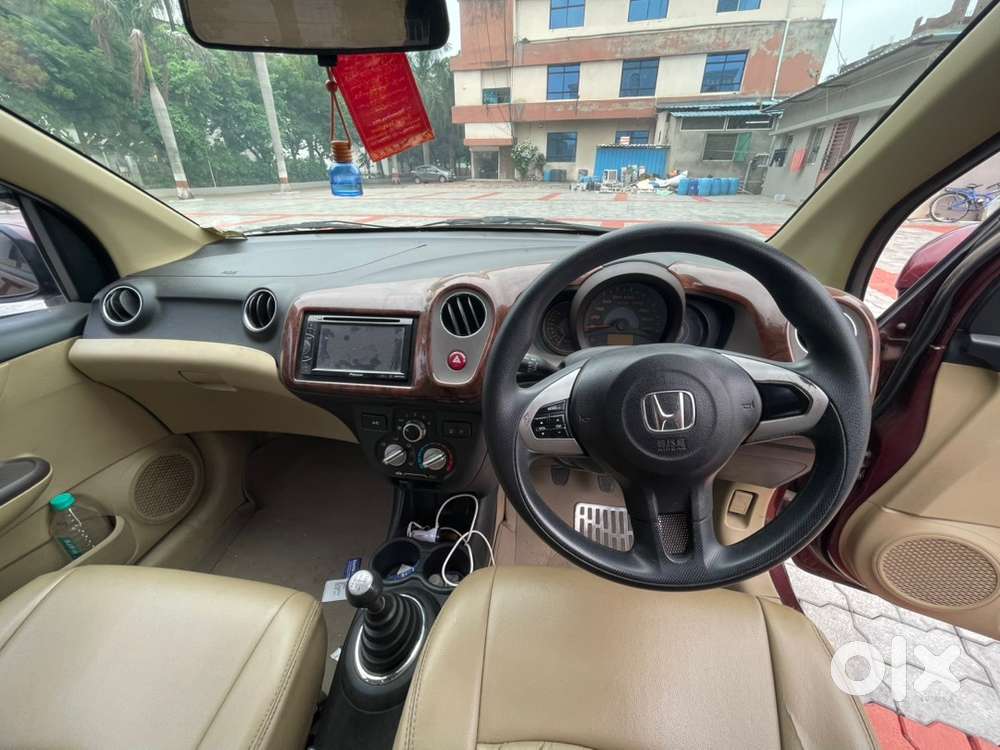 Honda Amaze 2013 Petrol Manual Transmission– Excellent Condition