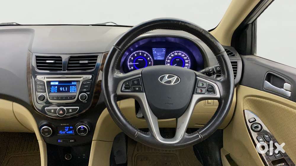 Hyundai Verna [2015-2018] Fluidic 4s 1.6 Vtvt Sx, 2015, Petrol
