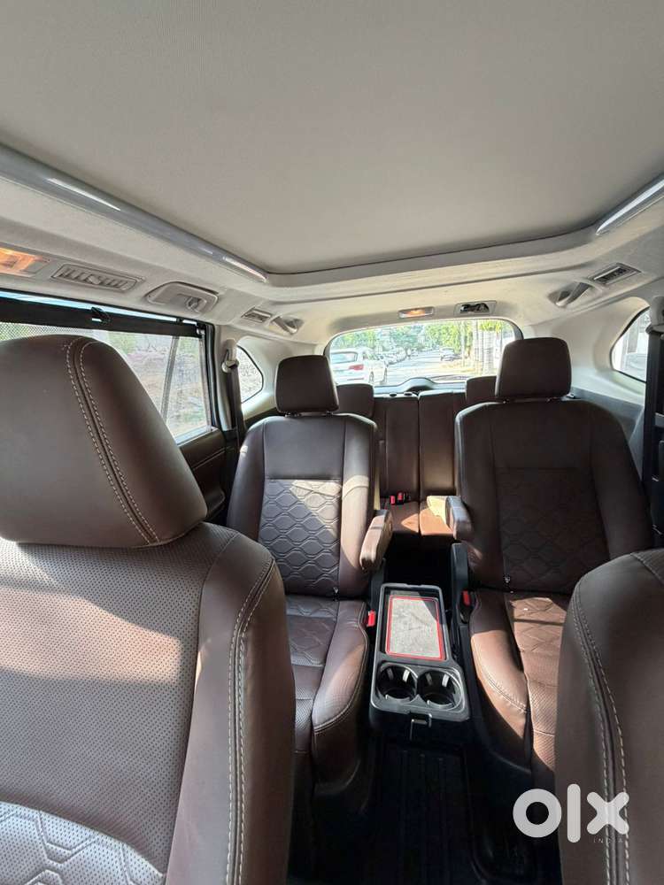 Toyota Innova Hycross 2.0 Zx Hybrid 7 Str, 2025, Petrol